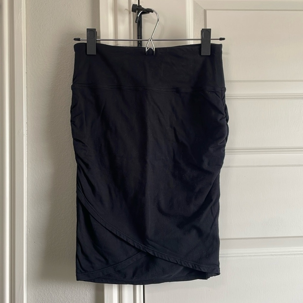 Athleta Black ruched bodycon skirt